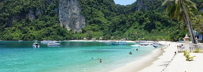 タイ・パタヤのビーチリゾート風景