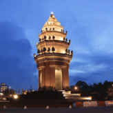 カンボジア首都プノンペンにある独立記念碑